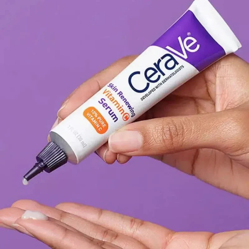 سيروم CeraVe لتجديد البشرة بفيتامين C